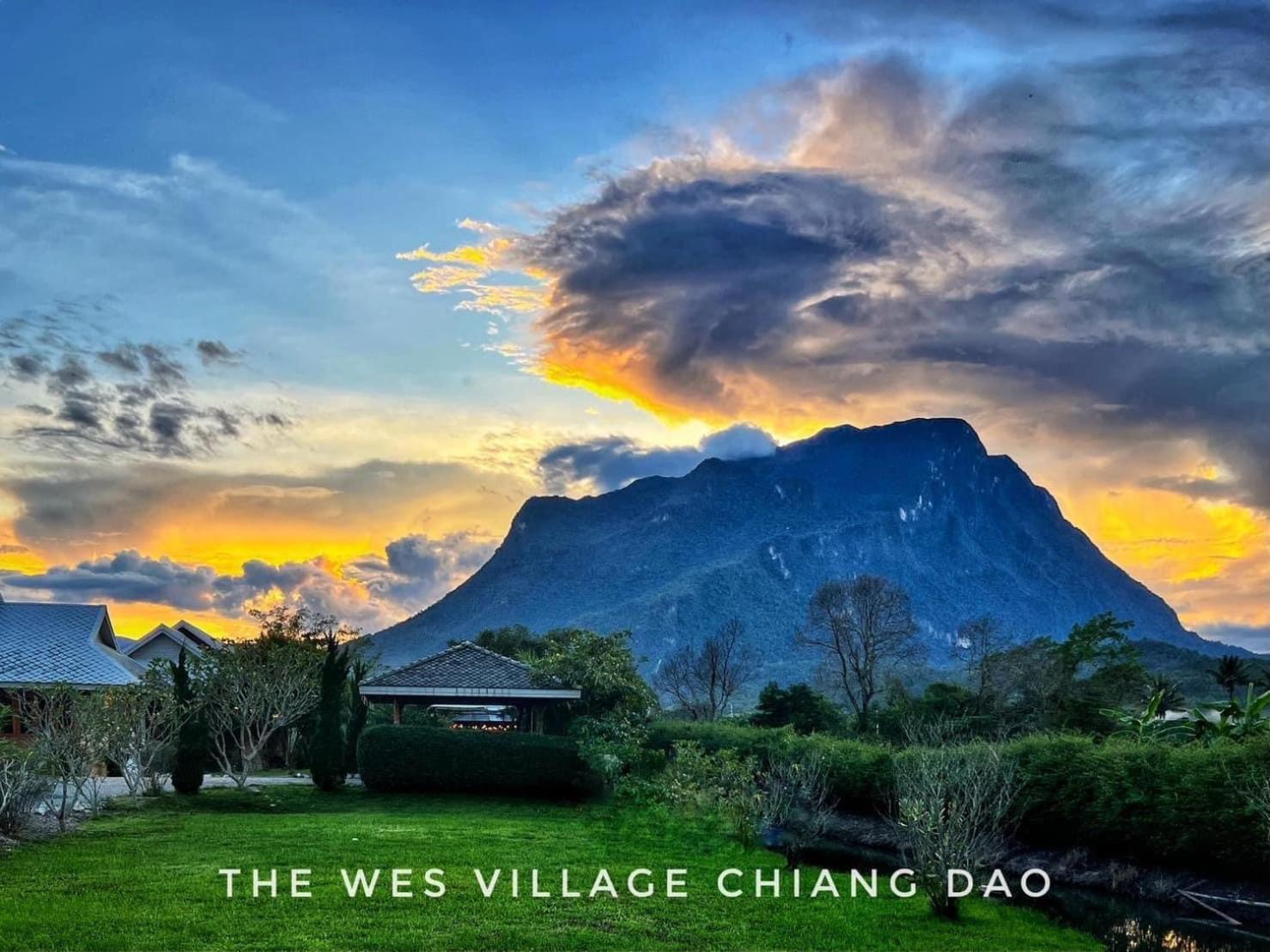 The Wes Village, Incl Free Breakfast & 100 Thb Food Gift Chiang Dao Dış mekan fotoğraf