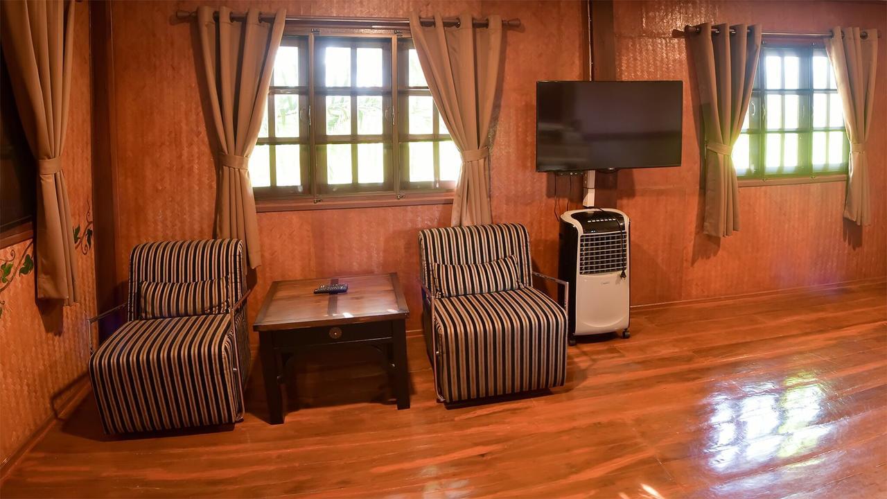 The Wes Village, Incl Free Breakfast & 100 Thb Food Gift Chiang Dao Dış mekan fotoğraf